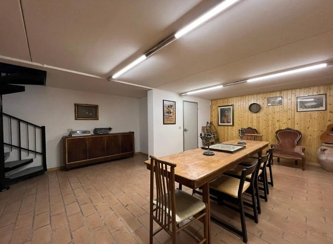 Lejlighed Villetta Immersa Nel Verde Monteombraro Italien