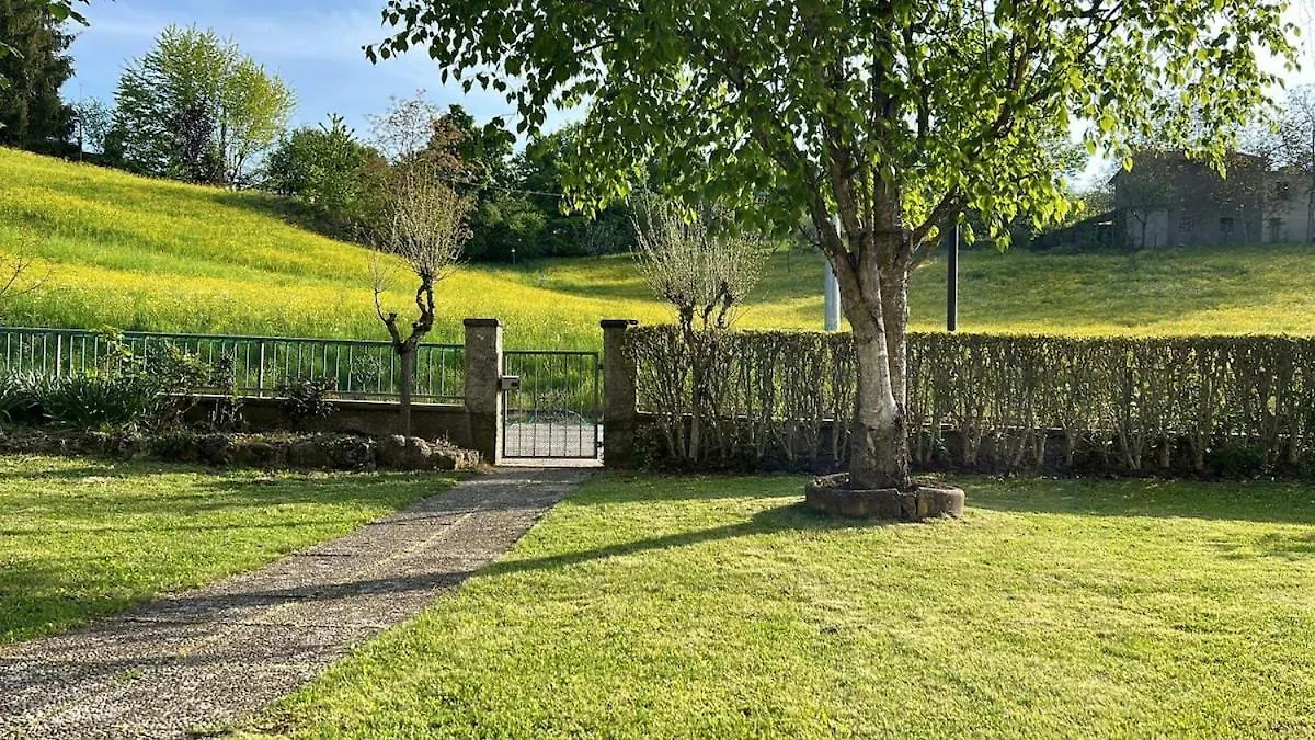 Villetta Immersa Nel Verde Monteombraro
