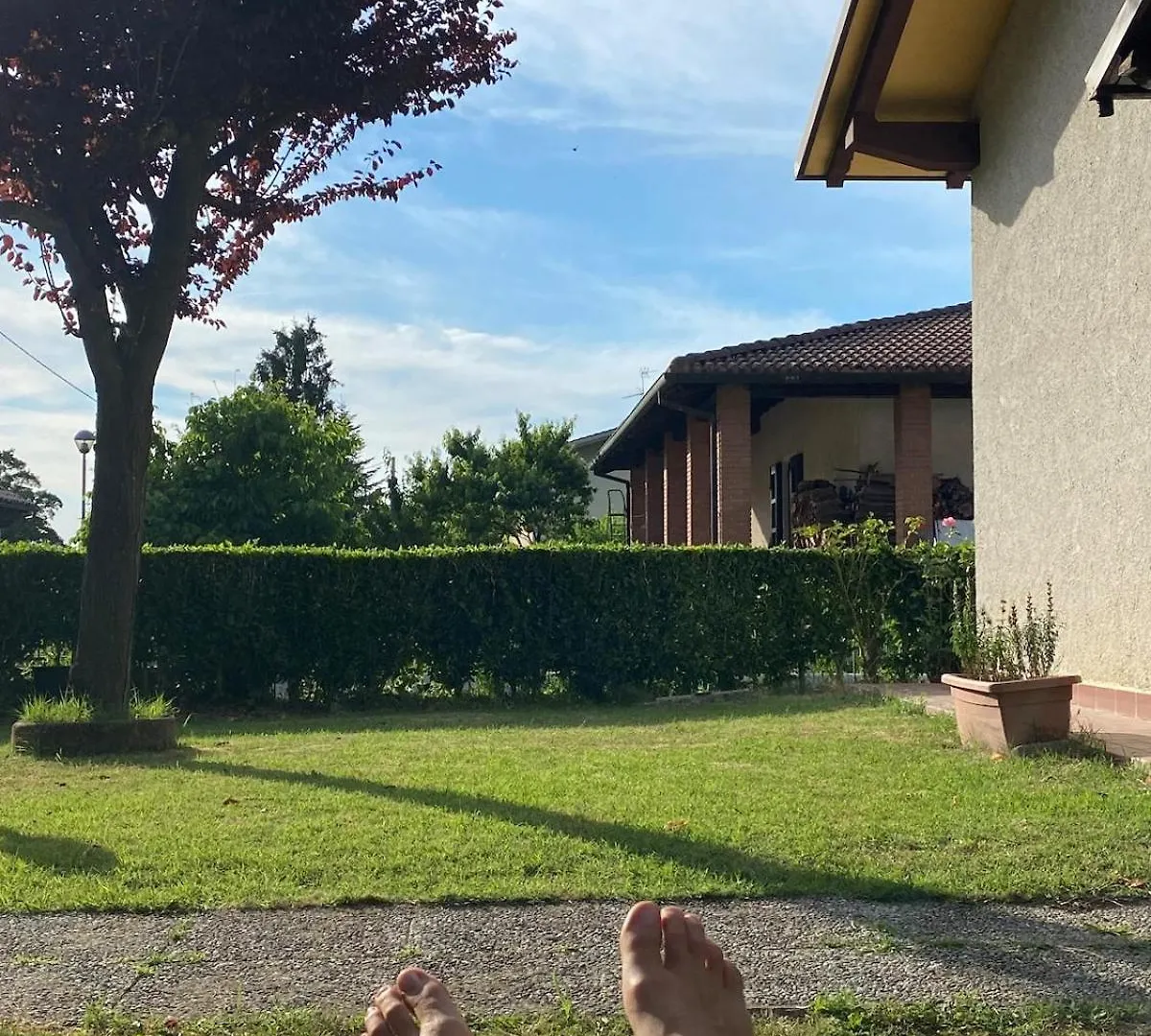 Villetta Immersa Nel Verde Monteombraro 0*,